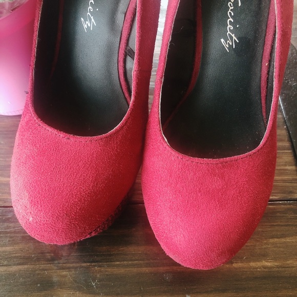 RED Velvet Snake Skin Pattern Wedges Heels 🐍❣️ - Picture 3 of 10